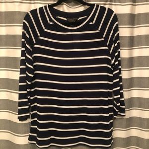 Arnold Three Quarter Sleeve Raglan Knot Top